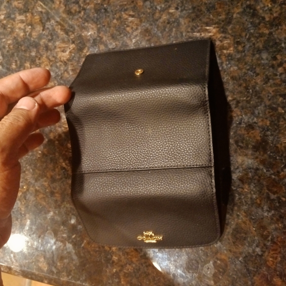 Coach Dark Brown Leather Wallet with Gold Logo - Picture 4 of 7